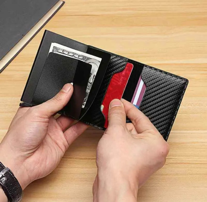 Billetera SafeCard Pro – Protege tus tarjetas del robo digital y lleva tu estilo al siguiente nivel — todo en una billetera ultra delgada y elegante